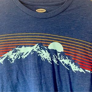 Old Navy Graphic Blue Long Sleeve Shirt  Men’s Small